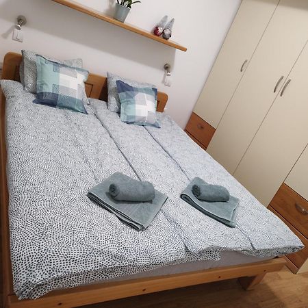 Twowheels Apartment - Apartment With Bicycles Нови-Сад Экстерьер фото